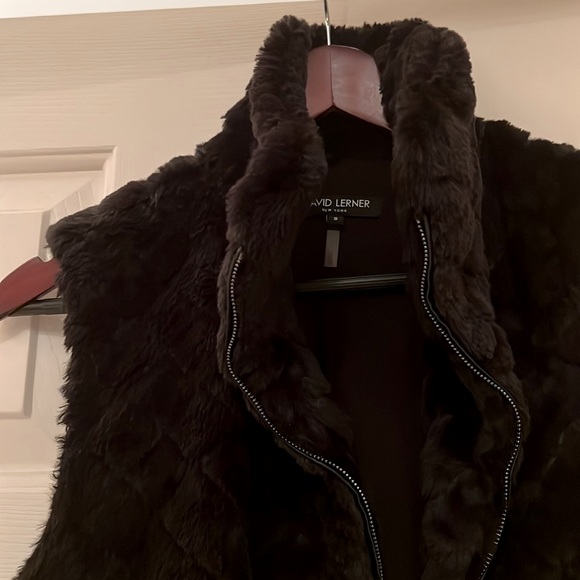 David Lerner Faux Fur Vest - Picture 3 of 3